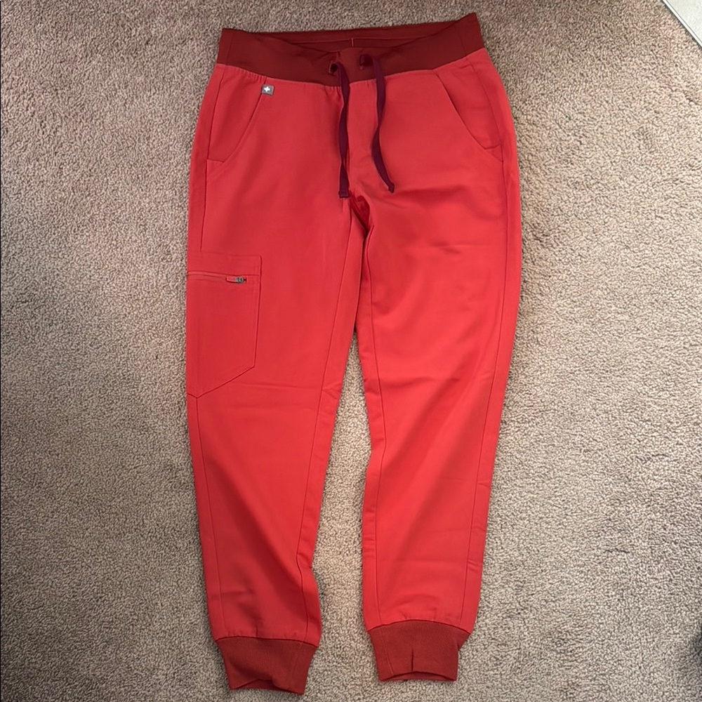 Women’s Figs Zamora joggers